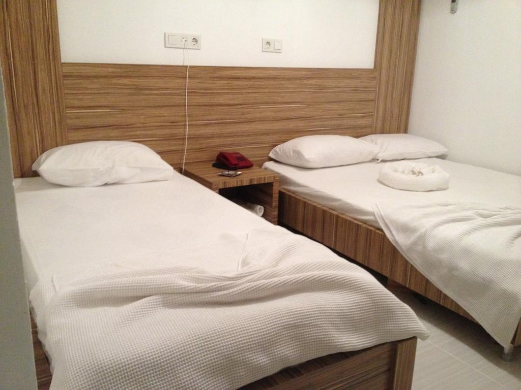 Araucaria Pension Antalya Zimmer foto